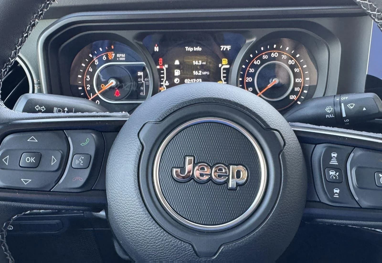 Jeep Gladiator Mojave X 4x4 2026 — side view