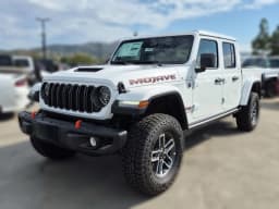 Jeep Gladiator Mojave 4x4 2026 — side view