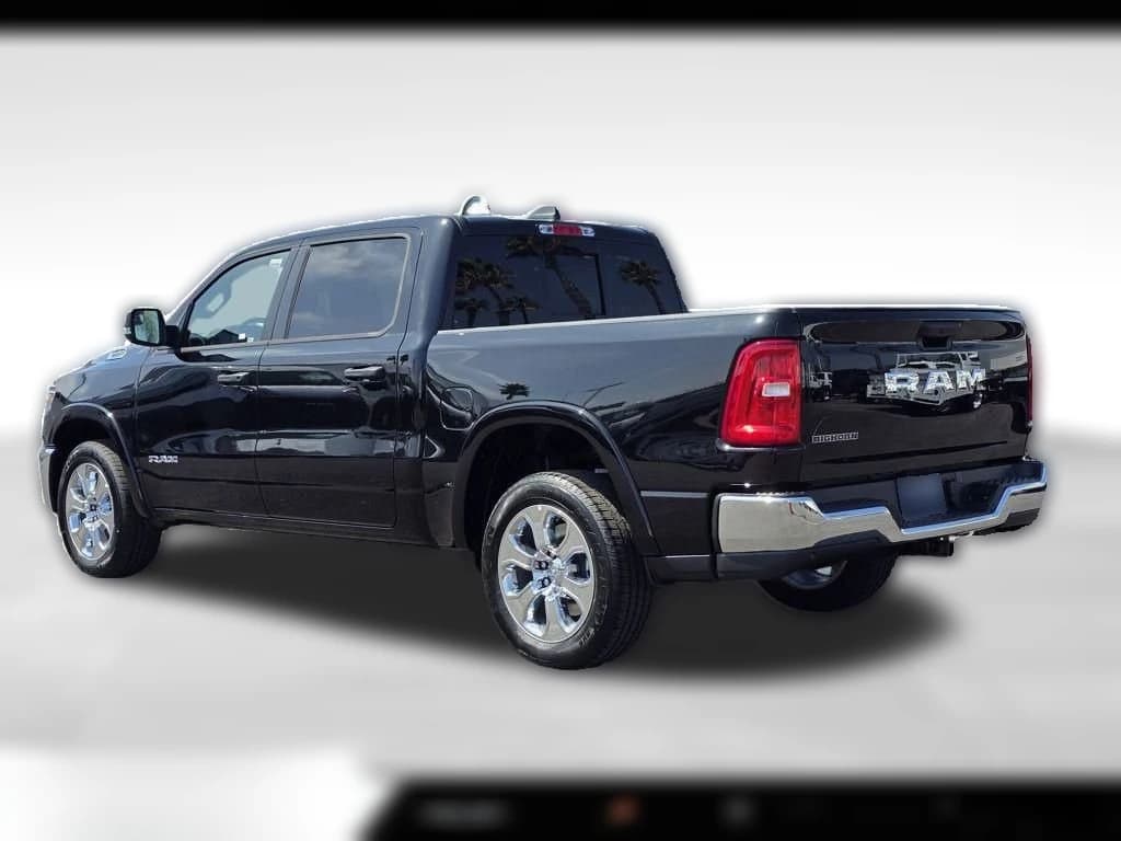 Ram 1500 Big Horn 4x2 Crew Cab 5'7" Box 2025 — side view