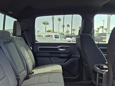 Ram 1500 Big Horn 4x2 Crew Cab 5'7" Box 2025 — side view