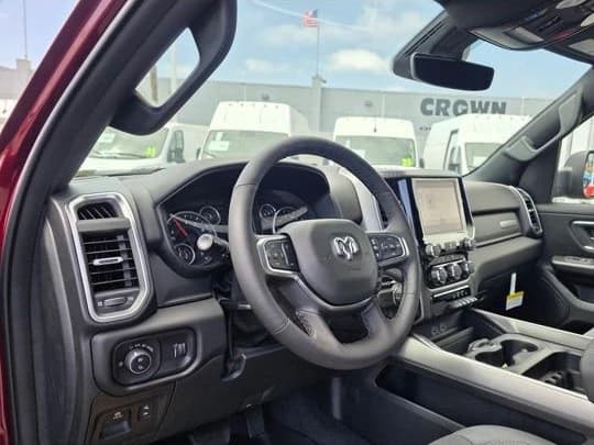 Ram 1500 Big Horn 4x2 Crew Cab 5'7" Box 2025 — side view