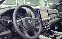 Ram 1500 Big Horn 4x2 Crew Cab 5'7" Box 2025 — side view