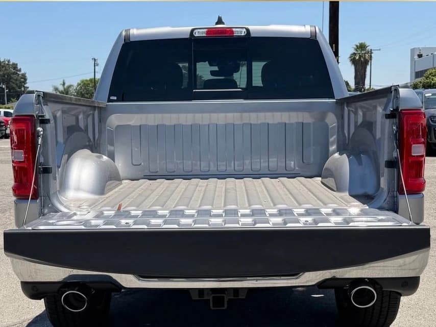 Ram 1500 Big Horn 4x2 Crew Cab 5'7" Box 2026 — side view