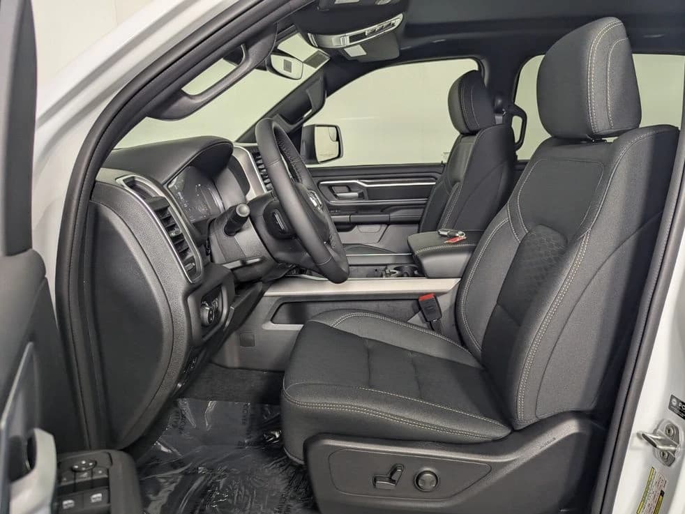 Ram 1500 Big Horn 4x2 Crew Cab 5'7" Box 2026 — side view