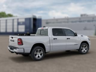Ram 1500 Express 4x2 Crew Cab 5'7" Box