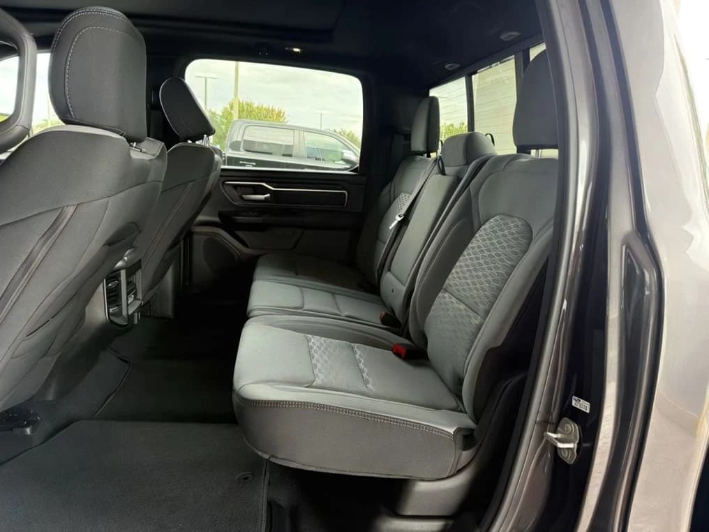 Ram 1500 Big Horn 4x4 Crew Cab 5'7" Box 2026 — side view
