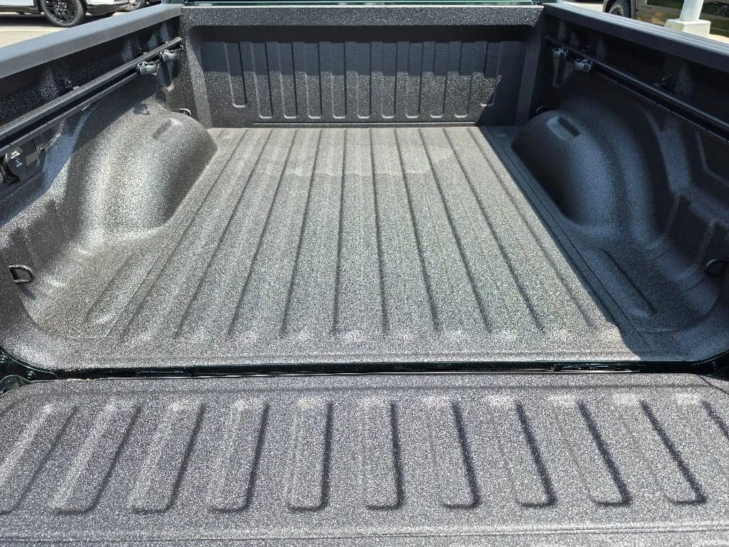 Ram 1500 Big Horn 4x4 Crew Cab 5'7" Box 2026 — side view