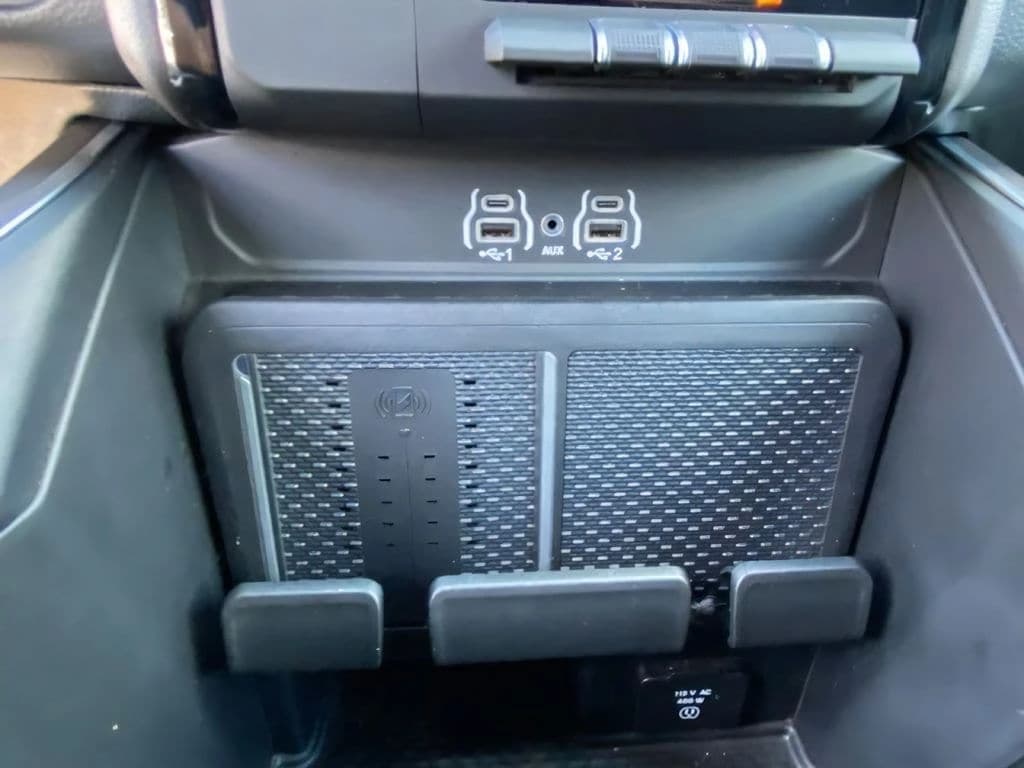Ram 1500 Big Horn 4x4 Crew Cab 5'7" Box 2026 — side view