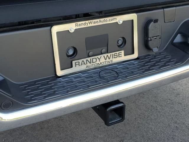 Ram 1500 Big Horn 4x4 Crew Cab 5'7" Box 2026 — side view