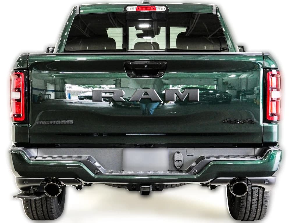 Ram 1500 Big Horn 4x4 Crew Cab 5'7" Box 2027 — side view