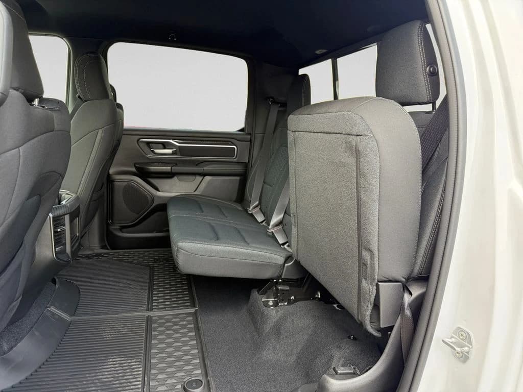 Ram 1500 Big Horn 4x4 Crew Cab 5'7" Box 2026 — side view