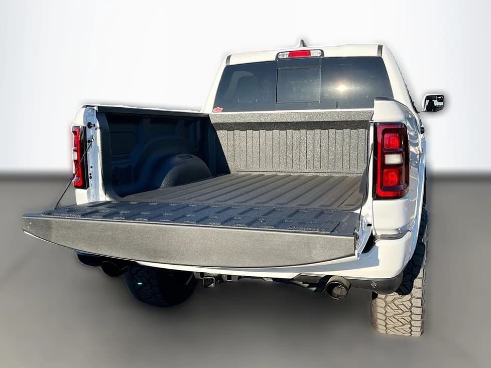 Ram 1500 Big Horn 4x4 Crew Cab 5'7" Box 2026 — side view