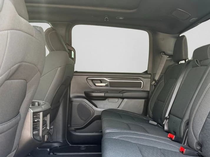 Ram 1500 Big Horn 4x4 Crew Cab 5'7" Box 2026 — side view