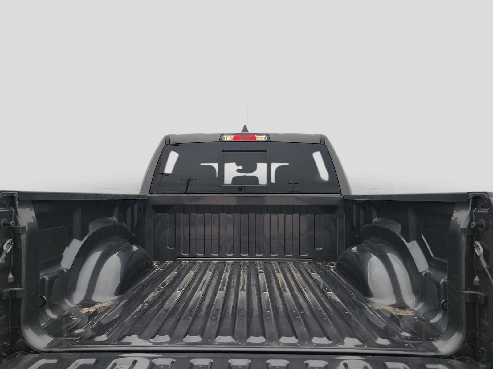 Ram 1500 Big Horn 4x4 Crew Cab 5'7" Box 2026 — side view