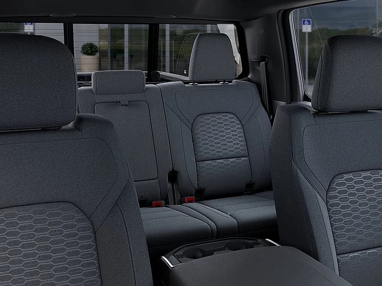 Ram 1500 Big Horn 4x4 Crew Cab 5'7" Box 2026 — side view