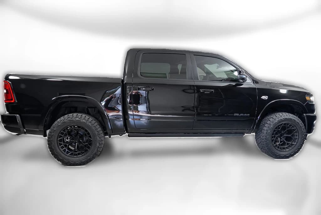Ram 1500 Big Horn 4x4 Crew Cab 5'7" Box 2026 — side view