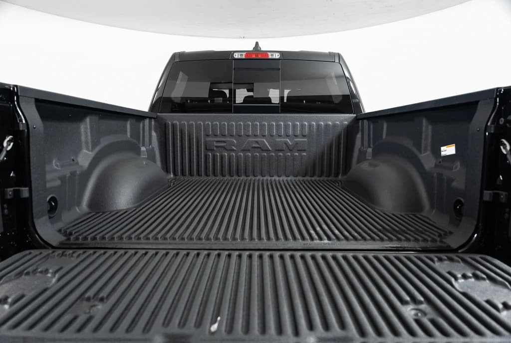 Ram 1500 Big Horn 4x4 Crew Cab 5'7" Box 2026 — side view