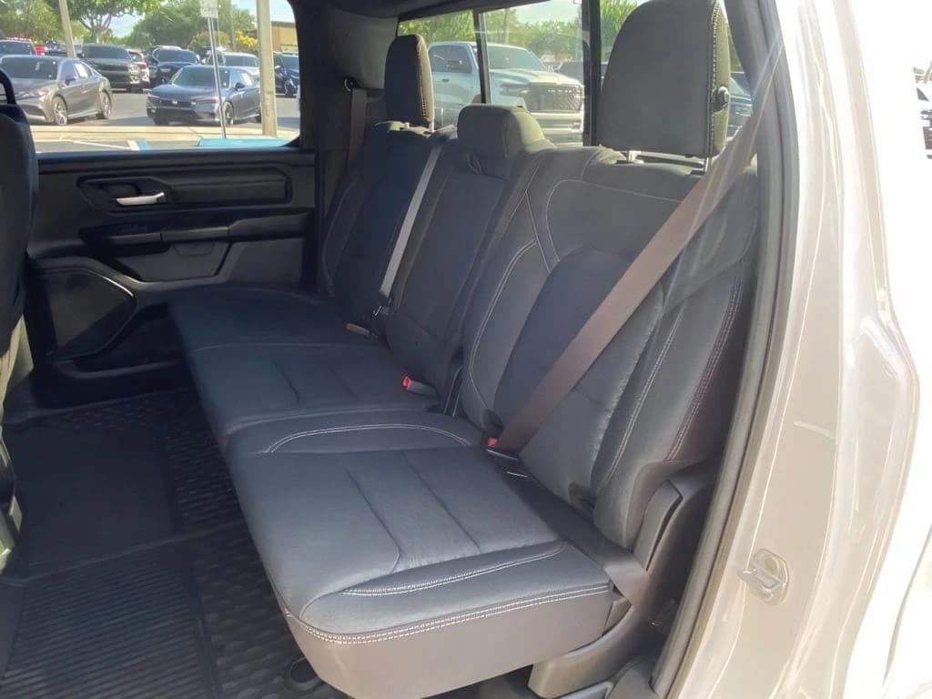 Ram 1500 Warlock 4x4 Crew Cab 5'7" Box 2026 — side view
