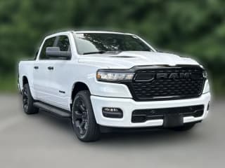 Ram 1500 Express 4x4 Crew Cab 5'7" Box