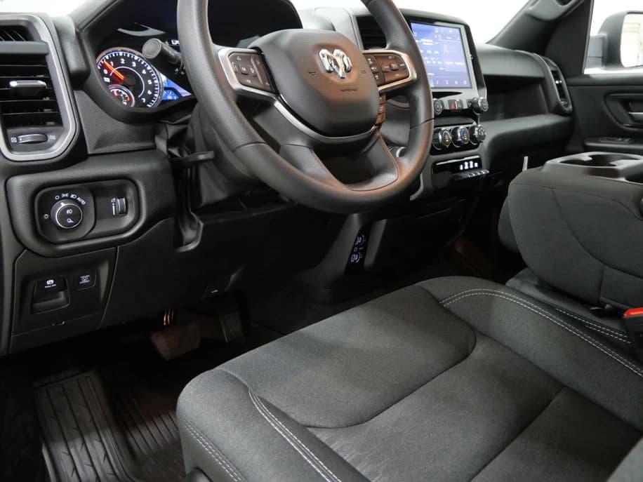 Ram 1500 Warlock 4x4 Crew Cab 5'7" Box 2027 — side view
