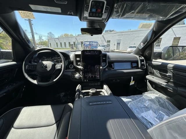 Ram 1500 Limited 4x4 Crew Cab 5'7" Box 2026 — side view