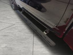 Ram 1500 Laramie 4x4 Crew Cab 5'7" Box 2026 — side view