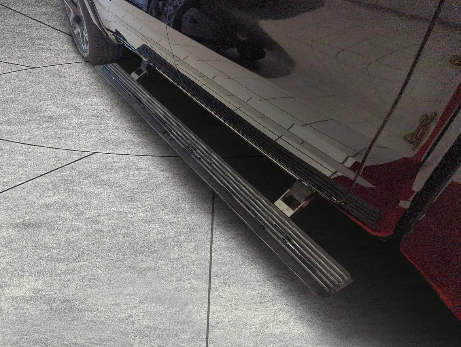 Ram 1500 Laramie 4x4 Crew Cab 5'7" Box 2026 — side view