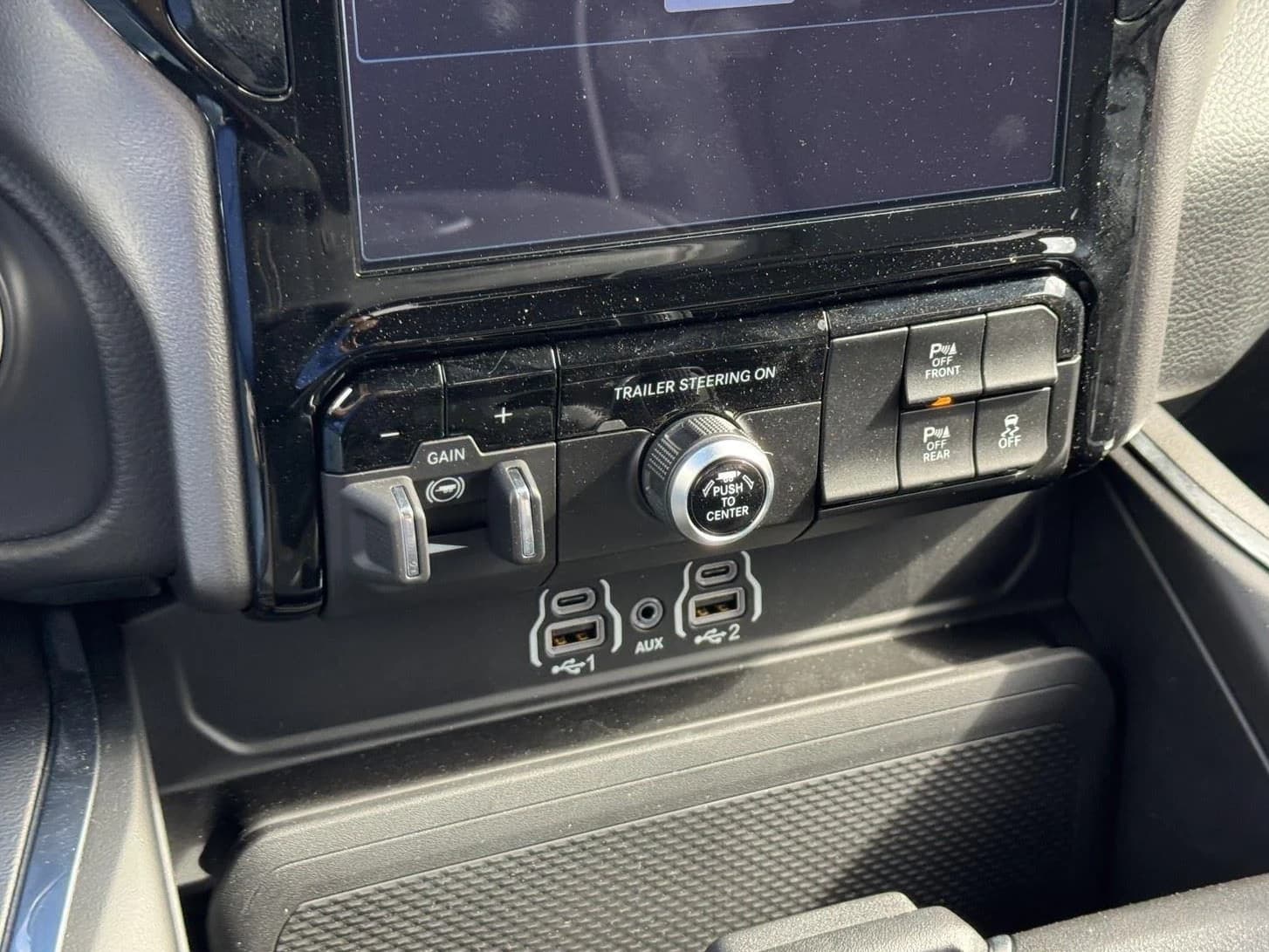 Ram 1500 Laramie 4x4 Crew Cab 5'7" Box 2026 — side view