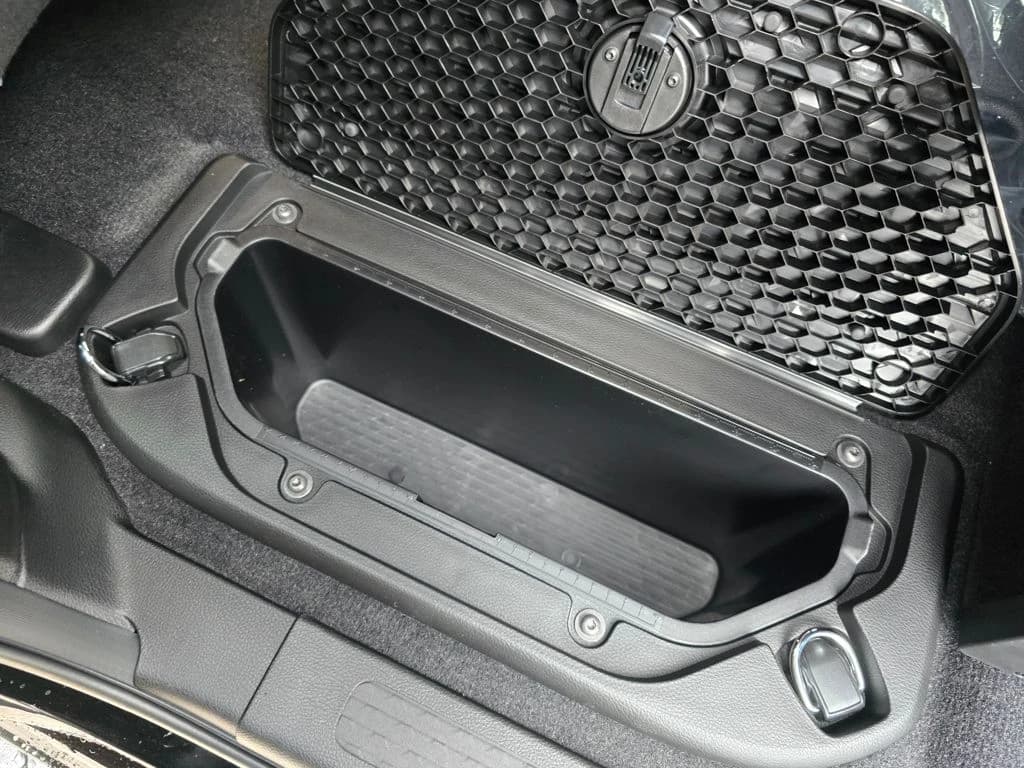 Ram 1500 Laramie 4x4 Crew Cab 5'7" Box 2026 — side view