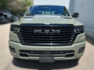 Ram 1500 Laramie 4x4 Crew Cab 5'7" Box