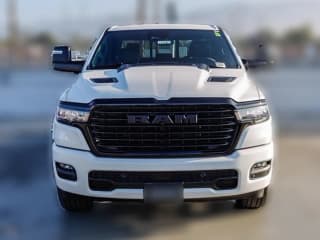 Ram 1500 Laramie 4x4 Crew Cab 5'7" Box