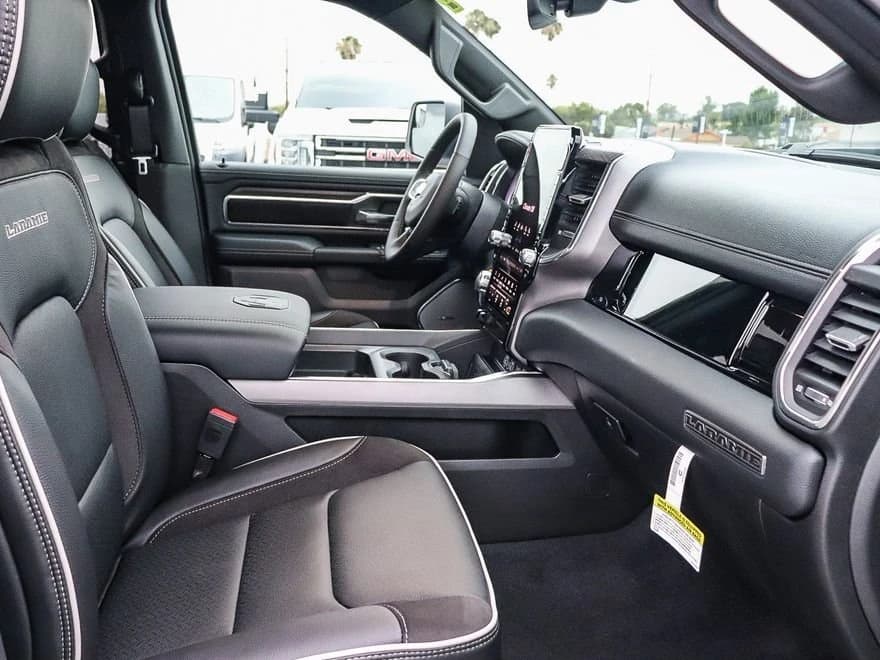 Ram 1500 Laramie 4x4 Crew Cab 5'7" Box 2026 — side view