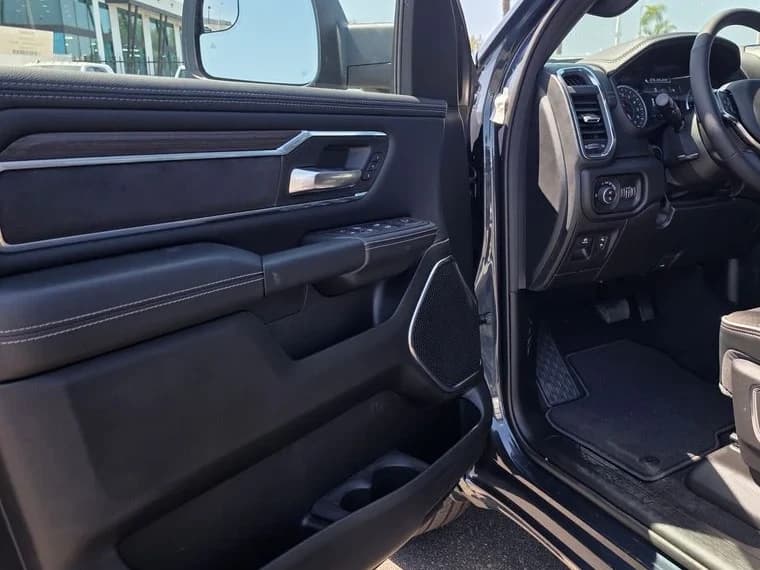 Ram 1500 Laramie 4x4 Crew Cab 5'7" Box 2026 — side view