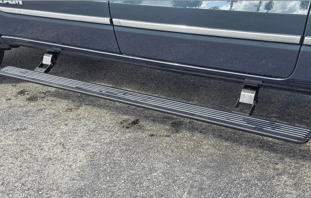 Ram 1500 Tungsten 4x4 Crew Cab 5'7" Box 2026 — side view
