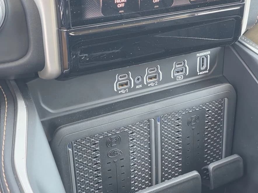 Ram 1500 Tungsten 4x4 Crew Cab 5'7" Box 2026 — side view
