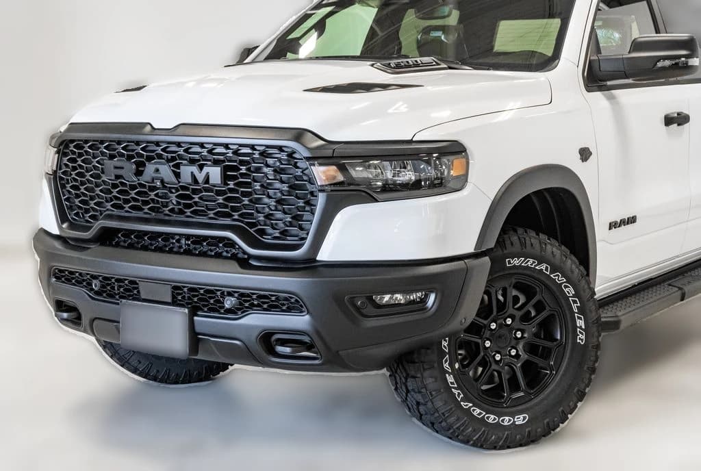 Ram 1500 Rebel 4x4 Crew Cab 5'7" Box 2027 — side view