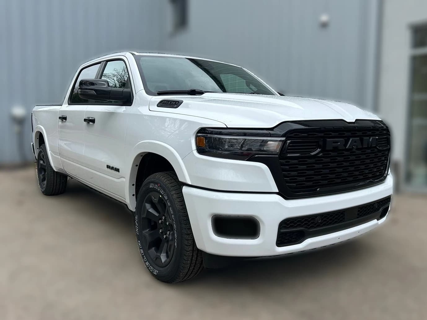 Ram 1500 Big Horn 4x4 Crew Cab 6'4" Box 2026 — side view