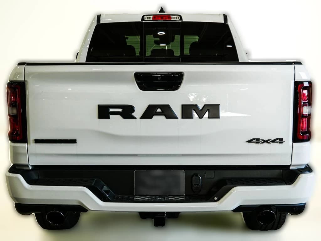 Ram 1500 Big Horn 4x4 Crew Cab 6'4" Box 2026 — side view