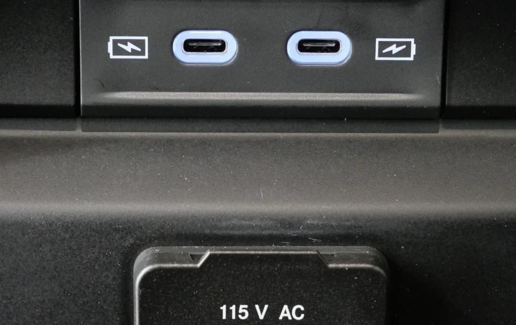 Ram 1500 Big Horn 4x4 Crew Cab 6'4" Box 2026 — side view