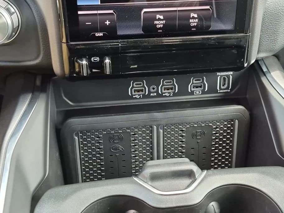 Ram 1500 Laramie 4x4 Crew Cab 6'4" Box 2026 — side view