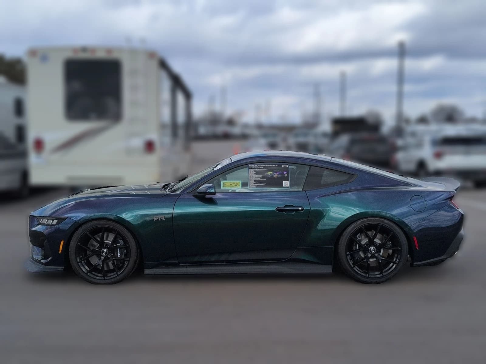 Ford Mustang GT Premium Fastback 2025 — side view