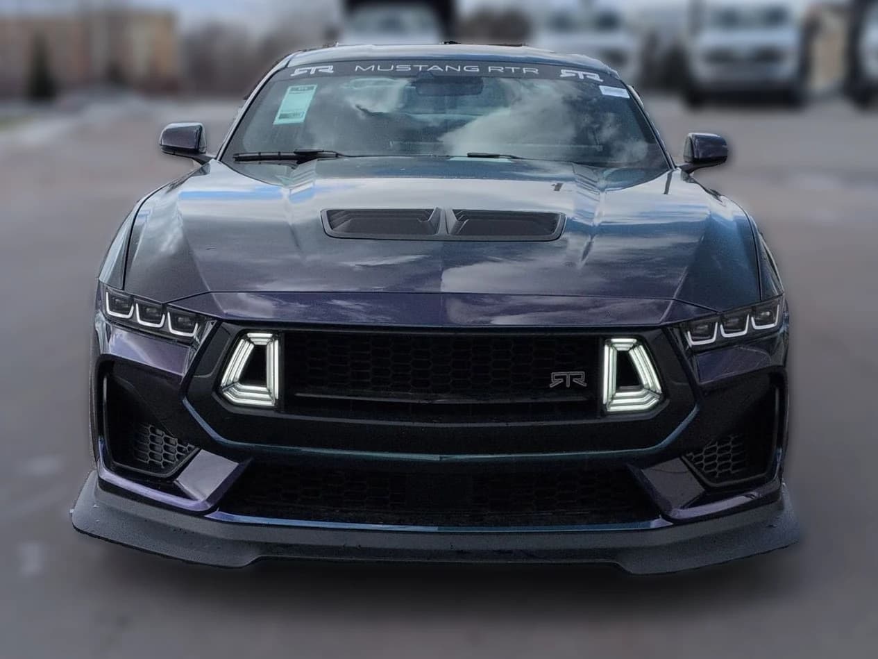Ford Mustang GT Premium Fastback 2025 — side view