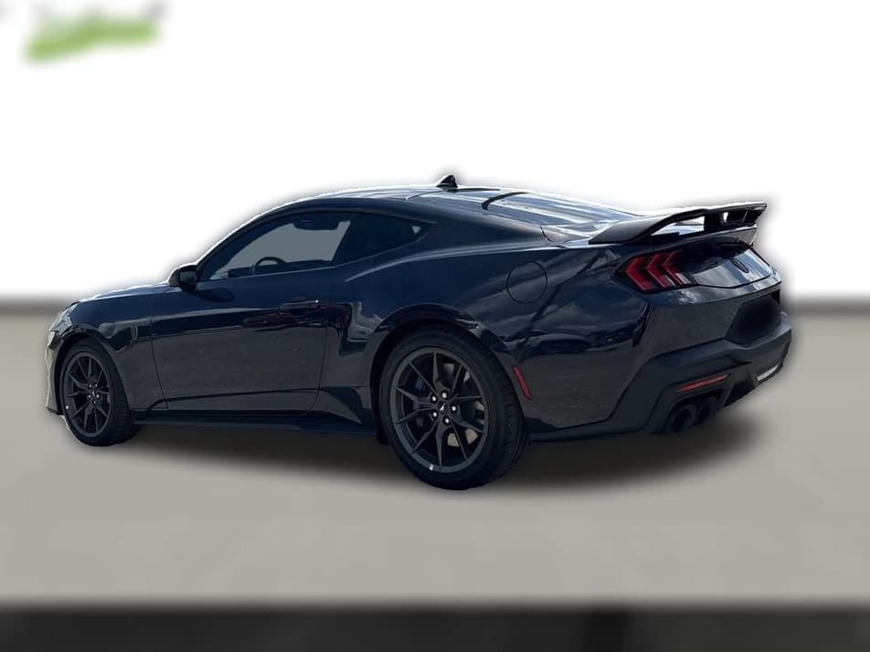 Ford Mustang Dark Horse Fastback 2025 — side view