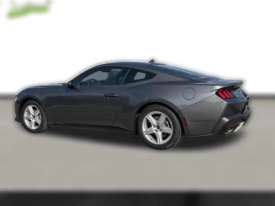 Ford Mustang EcoBoost Fastback 2026 — side view