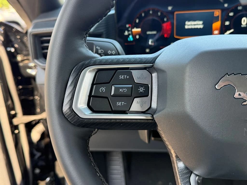 Ford Mustang EcoBoost Fastback 2026 — side view