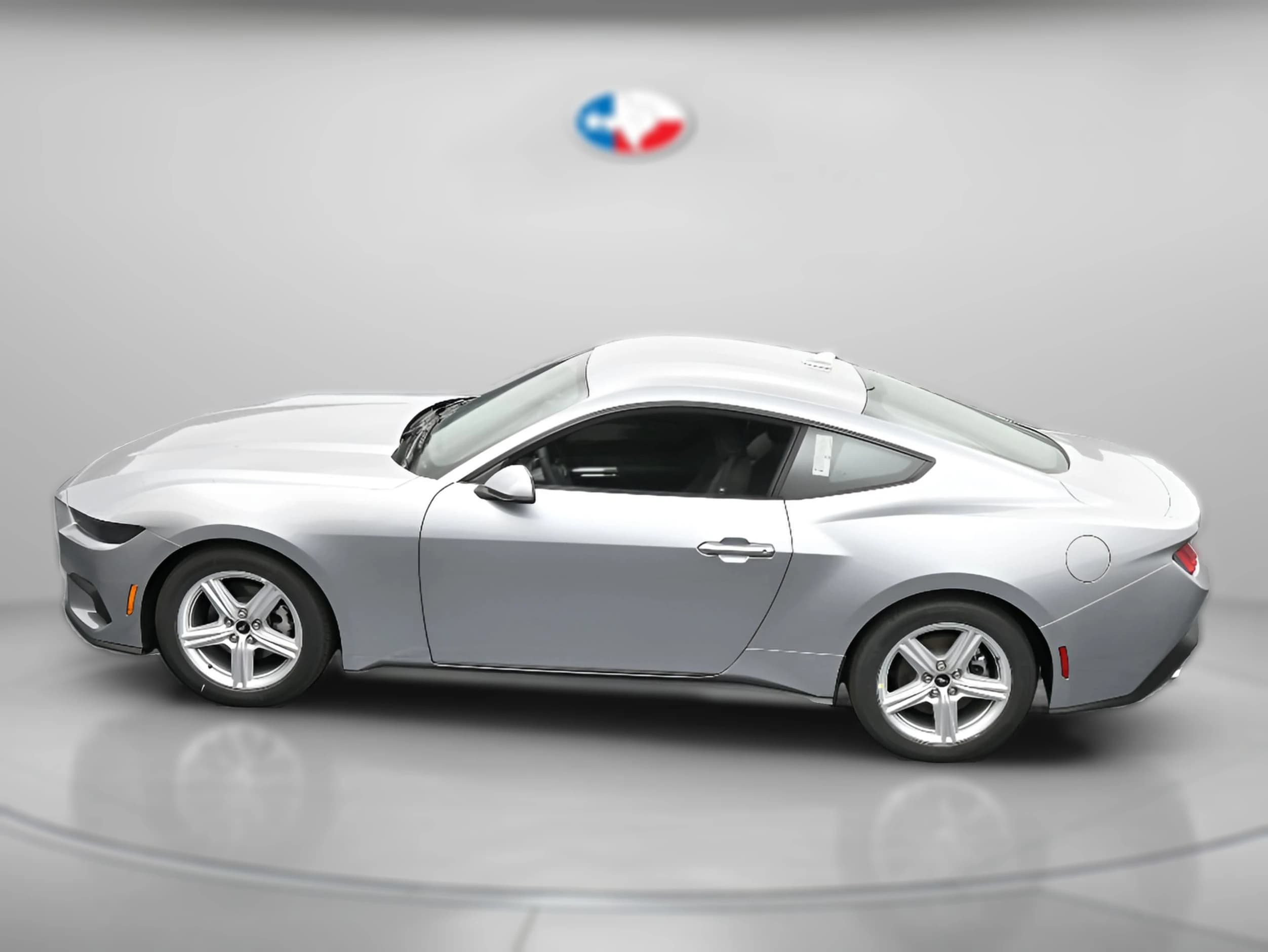 Ford Mustang EcoBoost Fastback 2026 — side view