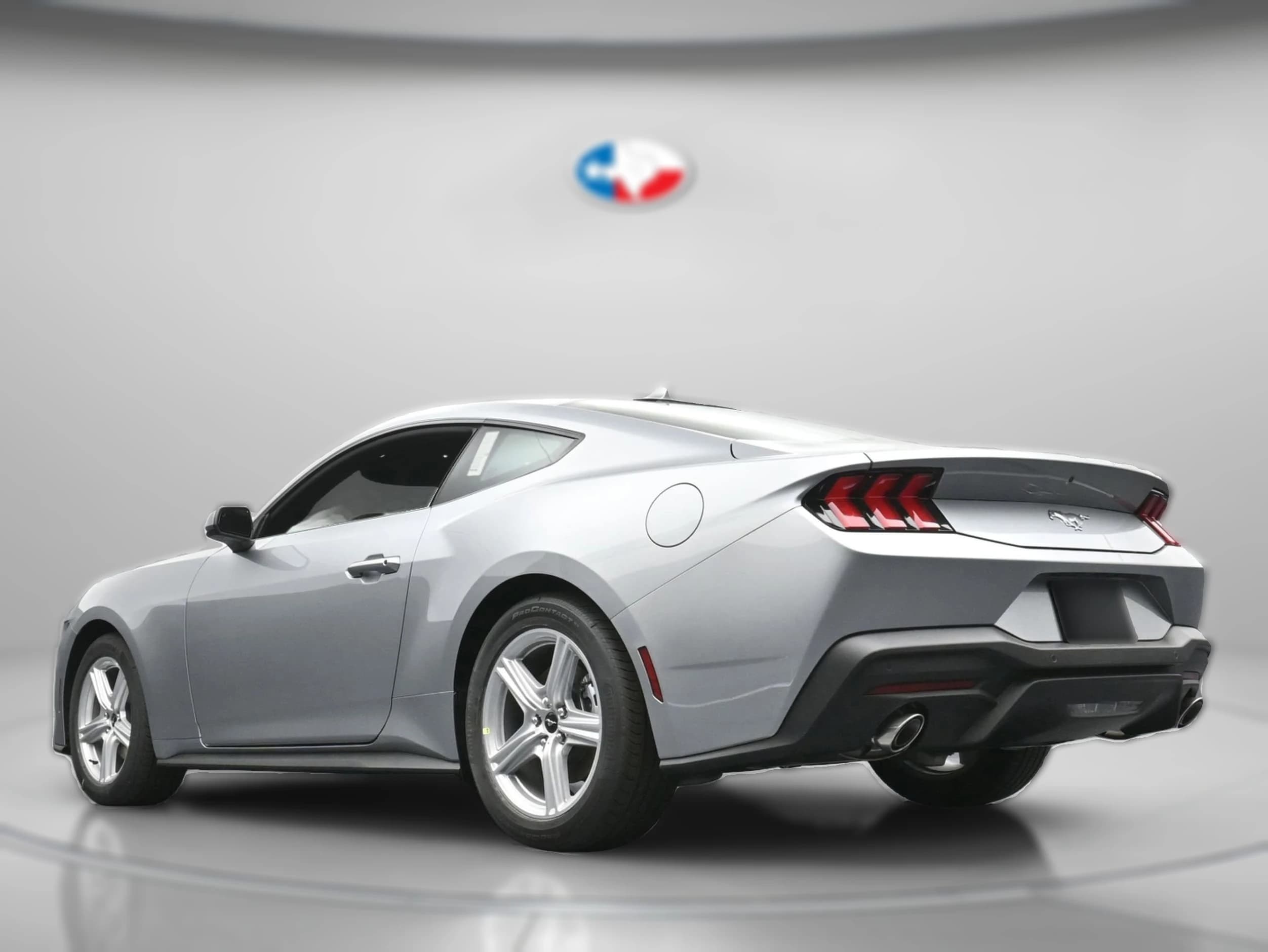 Ford Mustang EcoBoost Fastback 2026 — side view