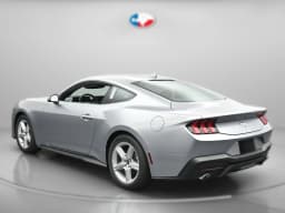 Ford Mustang EcoBoost Fastback 2026 — side view