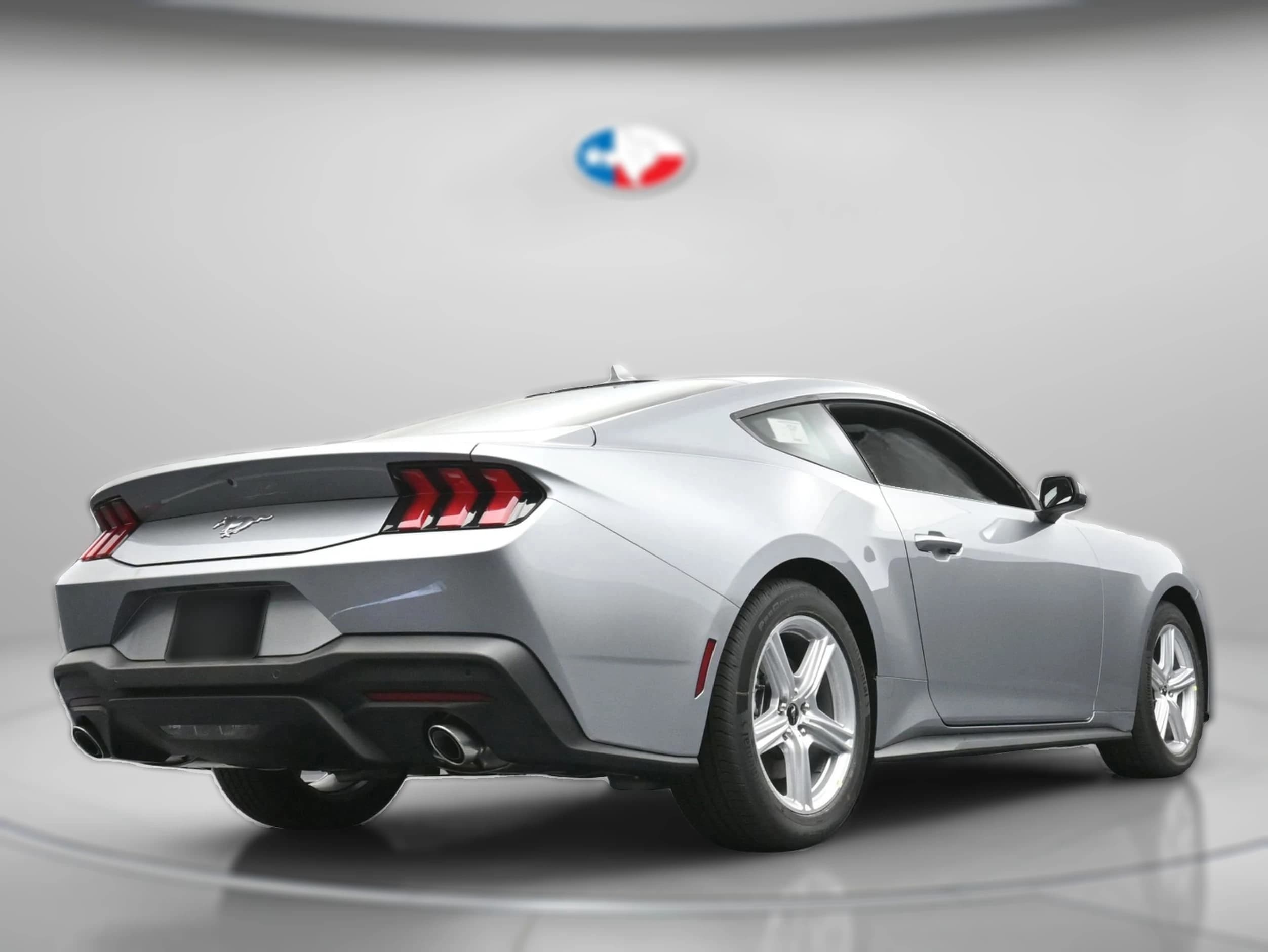 Ford Mustang EcoBoost Fastback 2026 — side view