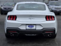 Ford Mustang EcoBoost Fastback 2026 — side view
